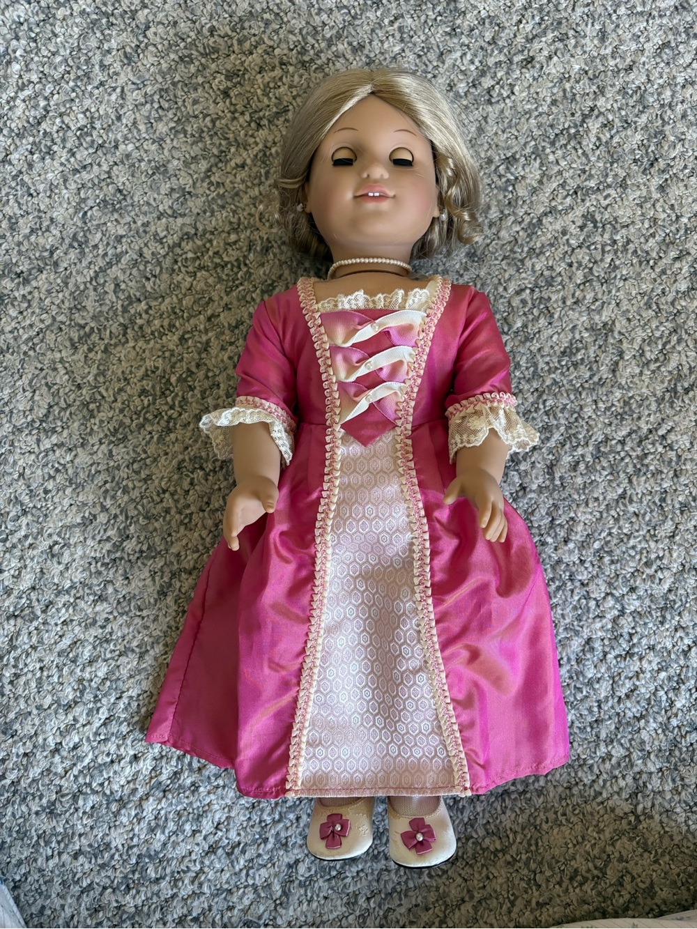 Elizabeth Cole American Girl Doll